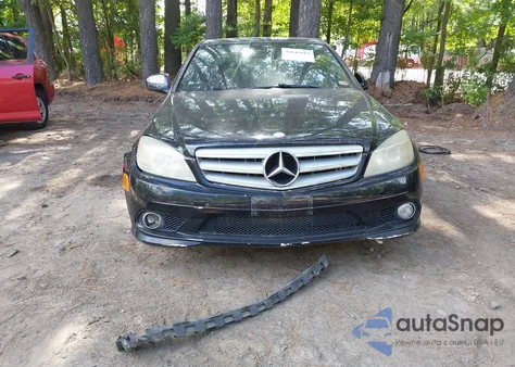 2008 Mercedes-Benz C 300 Luxury/Sport z USA, uszkodzony, nr VIN WDDGF54X78R016355